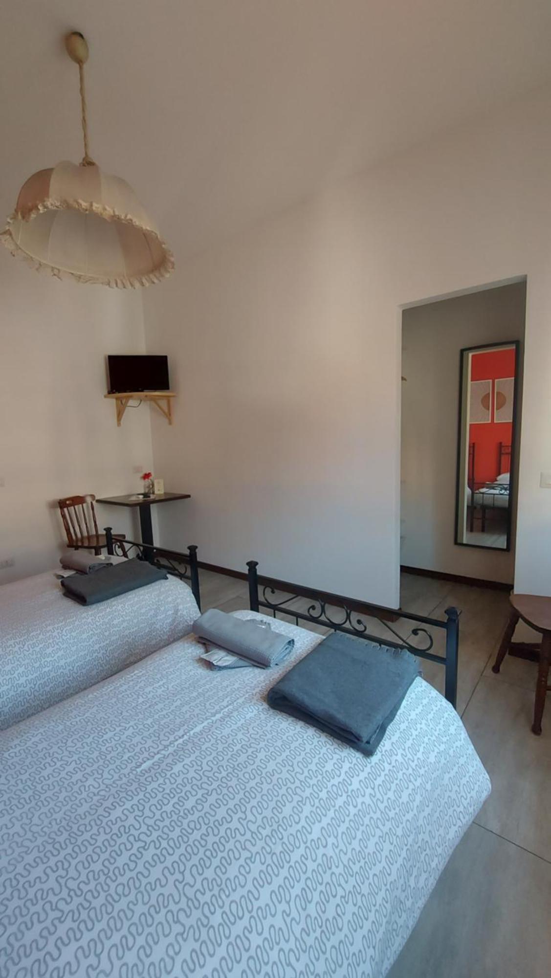 Locanda La Tana Del Luppolo Valmadrera Ngoại thất bức ảnh